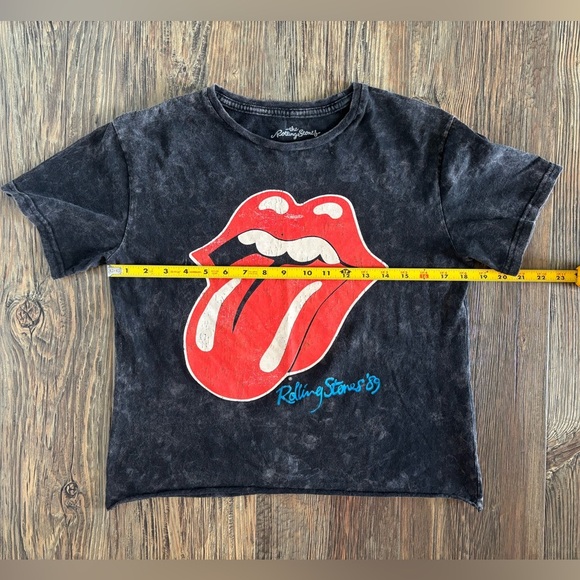 Rolling Stones Mick Jagger T-Shirt Womens Medium Black Cropped Band Concert Tee - Picture 4 of 6